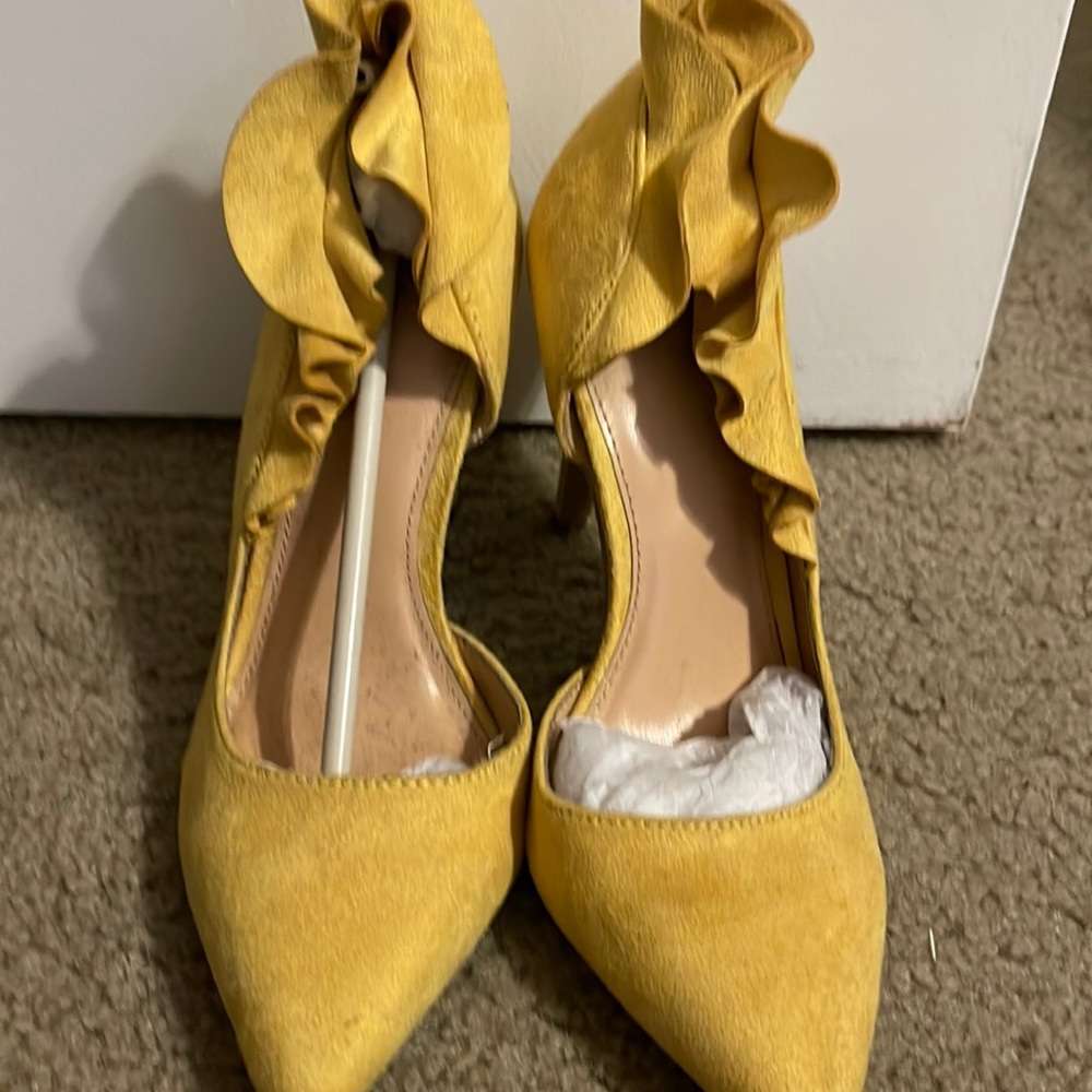 Never Worn Stylish Suede Heels